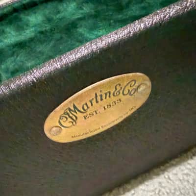 Martin hardcase original 000-15 2000s - Black with green interior image 2