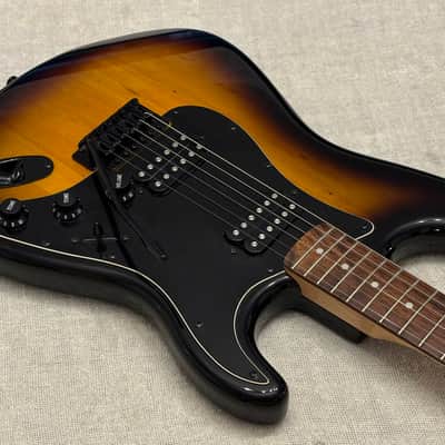 2014 Squier Bullet Stratocaster HH Tremolo Black Hardware Rosewood Fretboard image 5