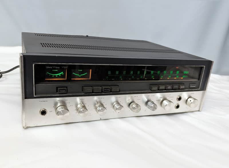 Sansui 7000  Solid State AM/FM Stereo Tuner Amplifier - 1971 - Silver image 1