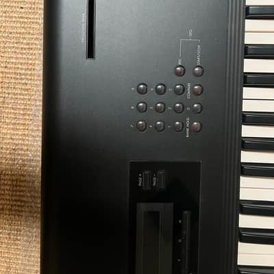 Korg M1 61-Key Synth Music Workstation 1990s - Black image 8