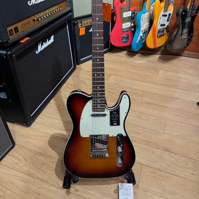 Fender American Ultra Luxe Vintage '60s Telecaster Custom 2025 - Present - 3-Color Sunburst image 1