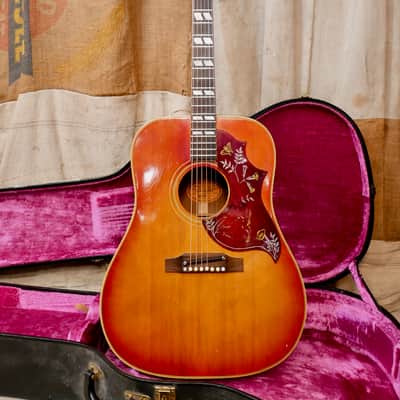 Gibson Hummingbird 1968 - Cherry Sunburst image 20