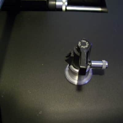 Mitsubishi LT-30 Turntable (Needs Service) image 8