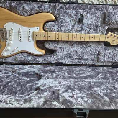 Fender American Pro Stratocaster MN Natural image 3