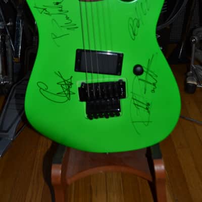 BC Rich Gunslinger 1989-92 Green(owned and signed by the band! image 2