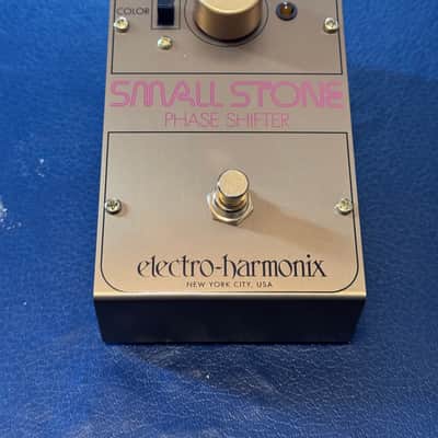 Electro-Harmonix Golden Small Stone Phase Shifter | Reverb