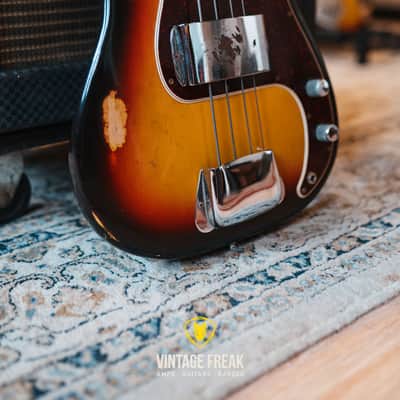 Fender Precision Bass 1967 - Sunburst image 3