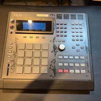 Akai MPC3000LE MIDI Production Center 1999 - 2001 - Black image 23