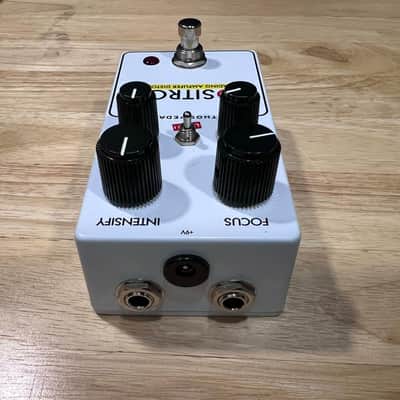 Mythos Pedals Positron Cascading Amplifier Distortion 2022 - Present - White image 3