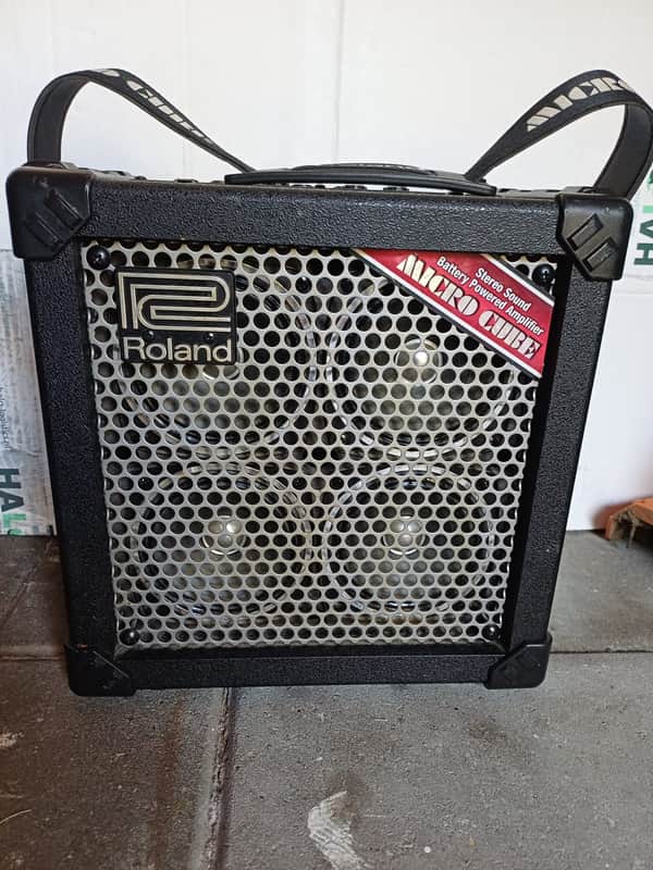 Roland Micro Cube RX 2x2.5-Watt 4x4" Guitar Combo image 1