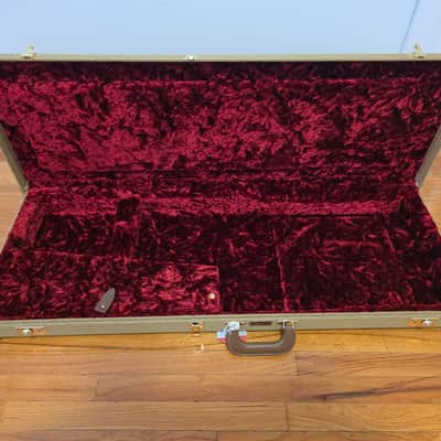 Fender Classic Series Wood Stratocaster / Telecaster Case 2026 image 5
