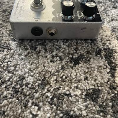 EarthQuaker Devices Disaster Transport Jr. Delay Echo Guitar Effect Pedal image 4