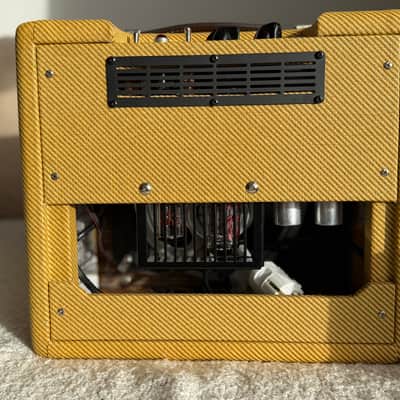 Fender EC Vibro-Champ Eric Clapton Signature 5-Watt 1x8" Guitar Combo 2012 - 2015 - Tweed image 3