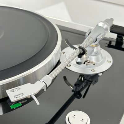 Yamaha GT-5000 Hgih Fidelity Turntable (Black) image 9