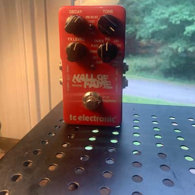 TC Electronic Hall of Fame Reverb 2011 - 2017 - Red image 3