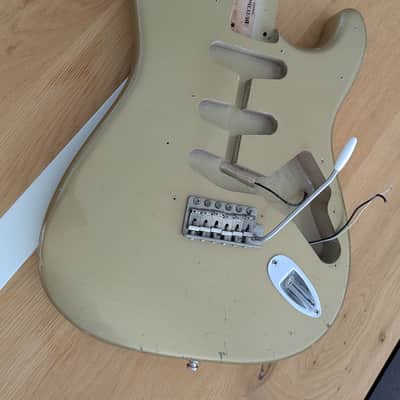 Dutchrelics Stratocaster nitro Body 2014 Shoreline Gold + Vibrato image 4