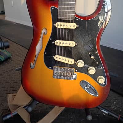 Fender Suona Stratocaster Thinline 2023 - Present Violin Burst image 3