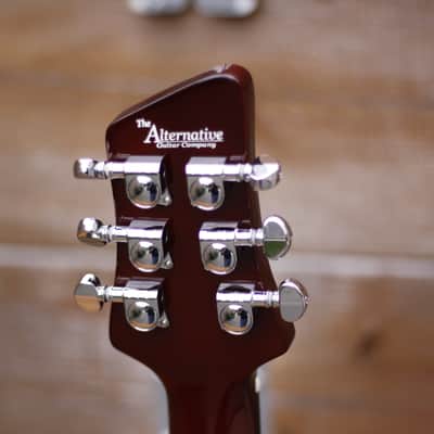 The Alternative Guitar Company 34 1/2 2000s - Sunburst image 10