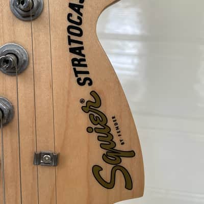 Squier Affinity Stratocaster HH 2021 - Present - Charcoal Frost Metallic image 4