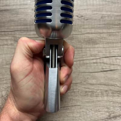 Shure Super 55 Deluxe Supercardioid Dynamic Microphone 2017 - Present - Chrome image 3