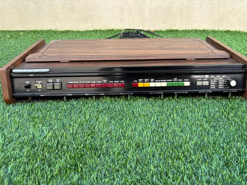 Roland TR-77 Rhythm 77 1970s - Black image 1