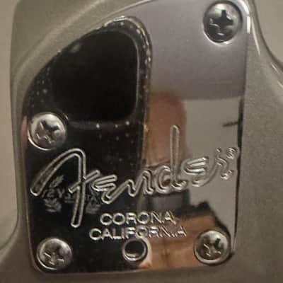 SHARP! Fender American DELUXE Stratocaster Electric Guitar Tungsten MAPLE Neck + Deluxe TSA Case. Tuxedo style. image 8