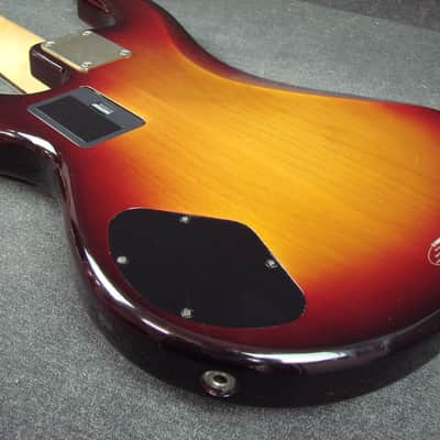 Yamaha BBG5S Bass Guitar 5 String Active image 13