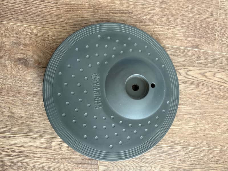 Yamaha PCY100 3-Zone 10" Electronic Cymbal Pad 2015 - Present - Black image 1