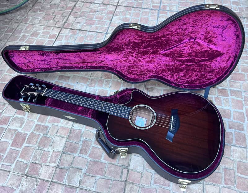 Excellent 2011 Taylor 522CE Acoustic-Electric Cutaway Guitar With Hard Case image 1