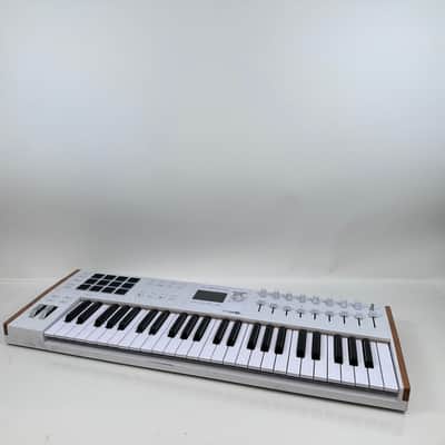 Arturia KeyLab 49 MK3 Professional MIDI Keyboard Controller - White image 6