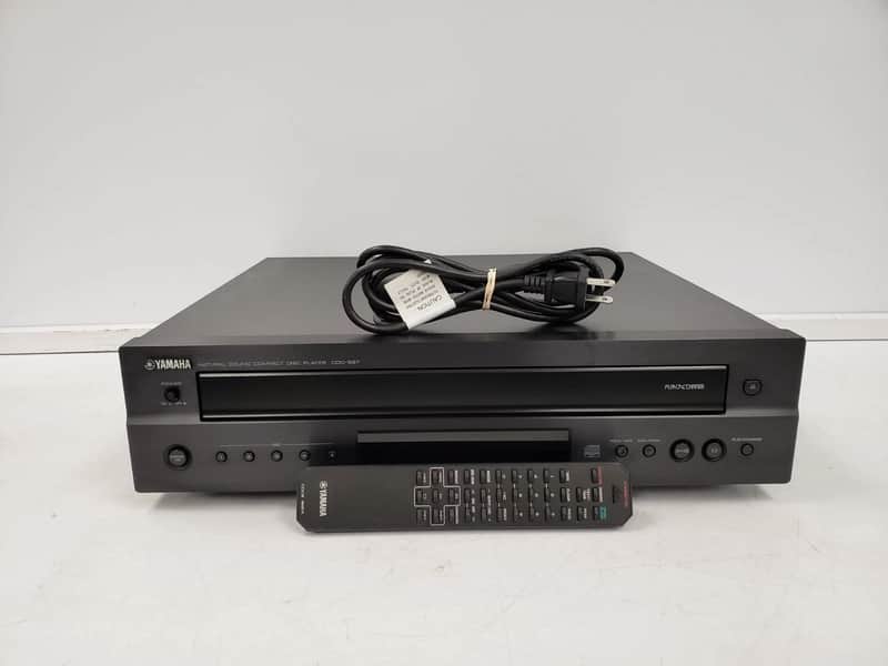 Yamaha CDC-697