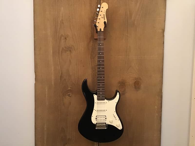 Yamaha EG112C Strat Style Electric Guitar Black | Reverb