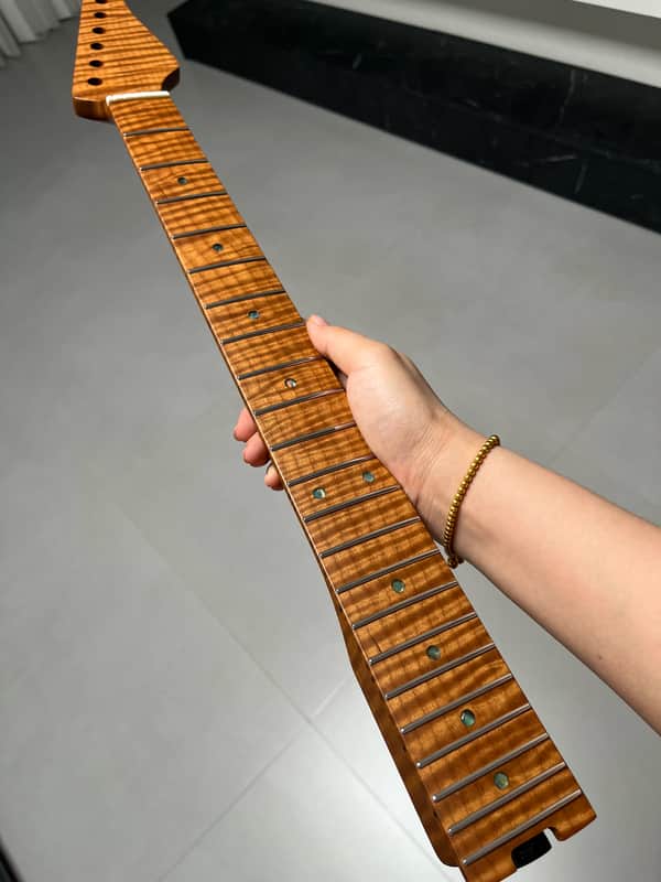 AAAAA Suhr Bone nut Roasted flame Maple Electric Guitar Neck Round stainless steel 22 frets satin Wheel truss rods 12inch image 1