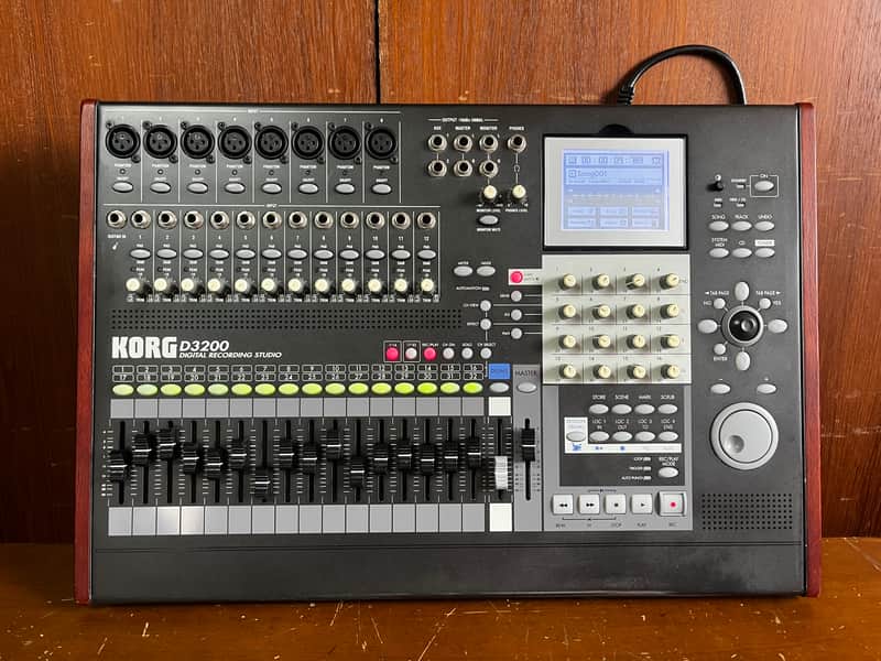Korg D3200 32-Track Digital Recording Studio Desktop Recorder | Reverb