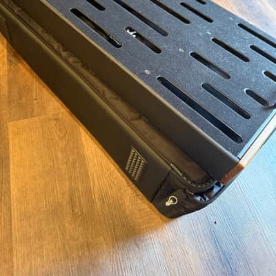 Creation Music Company Elevate 32+ Pedalboard W/ Pro Soft Case image 4