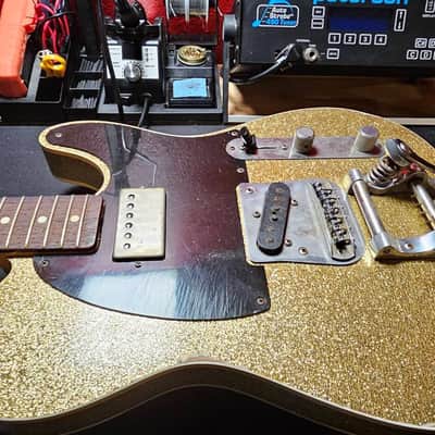 Fender Custom Shop 2012 ’62 Telecaster Custom Relic (1962 Reissue) – Gold Sparkle image 10