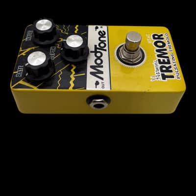 Modtone Harmonic Tremor Pulsating Tremolo 2010s - Purple X7693 image 5