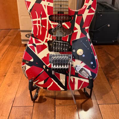 EVH Striped Series Frankenstein™ Frankie image 9
