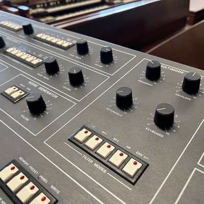 Elka Synthex image 3