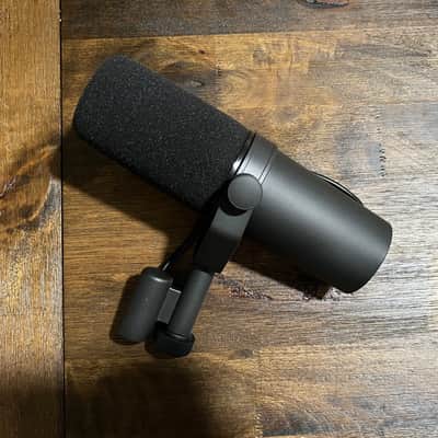 Shure SM7B Genuine Cardioid Dynamic Microphone 2001 - Present - Black image 3
