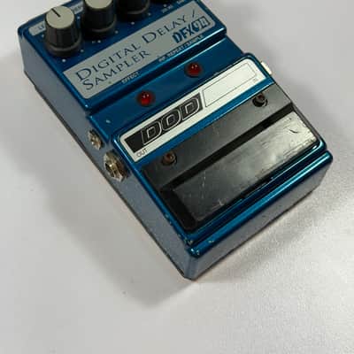 ギター DOD DFX94 Sampler / Delay DOD DFX94 Digital Delay/Sampler Guitar Effects Pedal Demo Video