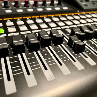 TASCAM DP-24SD 24-track Digital Portastudio 2015 - Present - Black image 4