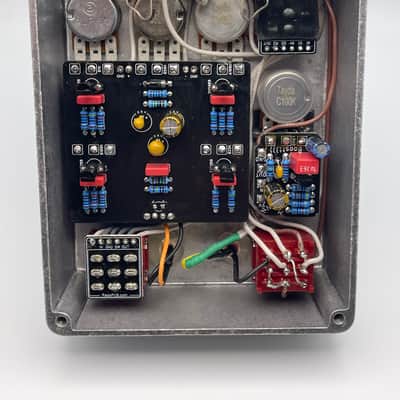 RCO Pedals Heavy Dung Beetle 2024 - Raw aluminum with dark blue knobs and stamped controls image 3
