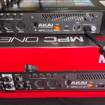 Akai MPC One Standalone MIDI Sequencer 2020 - Present Black image 7