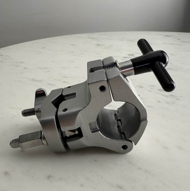 DW DWSMRKC15A 1.5" to Adjustable V Angle Drum Rack Clamp 2010s - Grey image 1