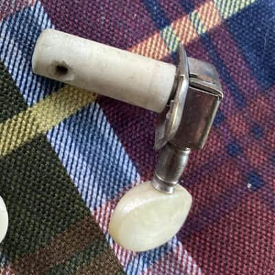 Single Vintage Framus Nylon / Classical Guitar Tuner, Treble Side, Plastic Post image 3