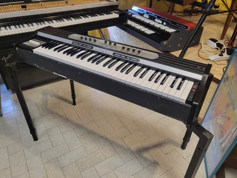 Elka Rhapsody 610 - String Synthesizer