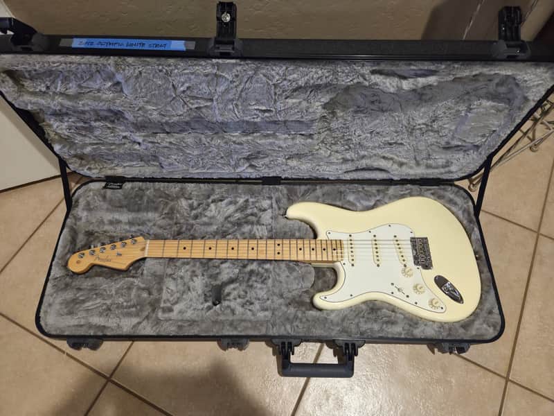 Left-Handed 2012 American Standard Fender Stratocaster lefty image 1