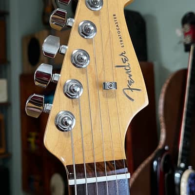 2016 Fender American Elite Stratocaster – Sky Burst Metallic – OHSC image 8