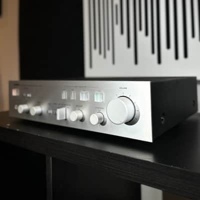 Yamaha A-550 Stereo Integrated Amplifier image 3